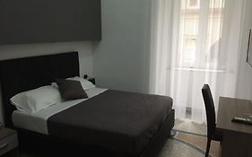 MB95 - Mezzocannone Luxurious Bed&Breakfast